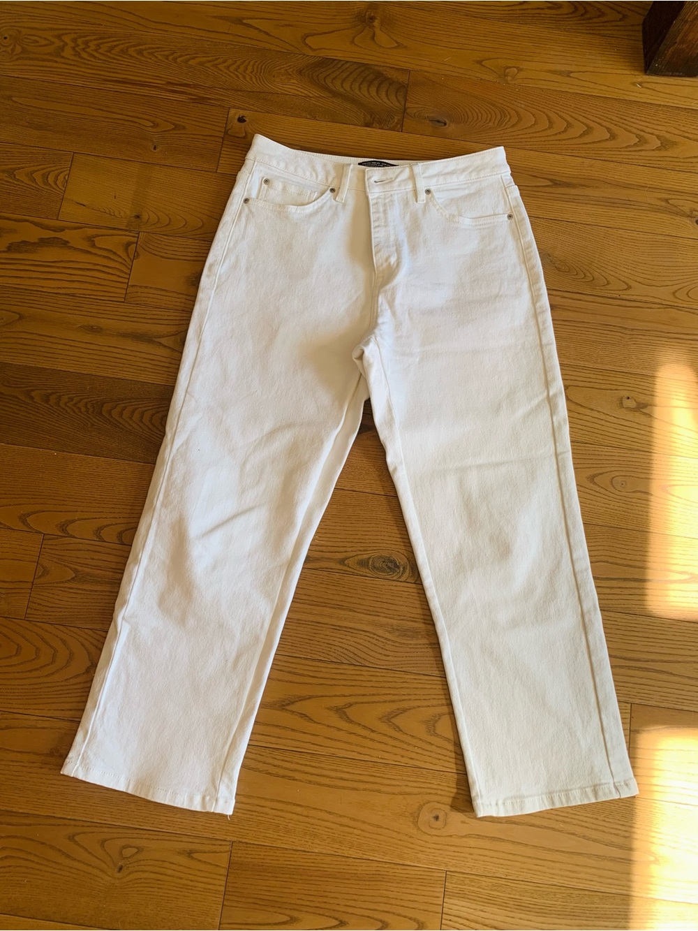 RW&CO High Rise, Crop Length White Straight-Leg Jeans